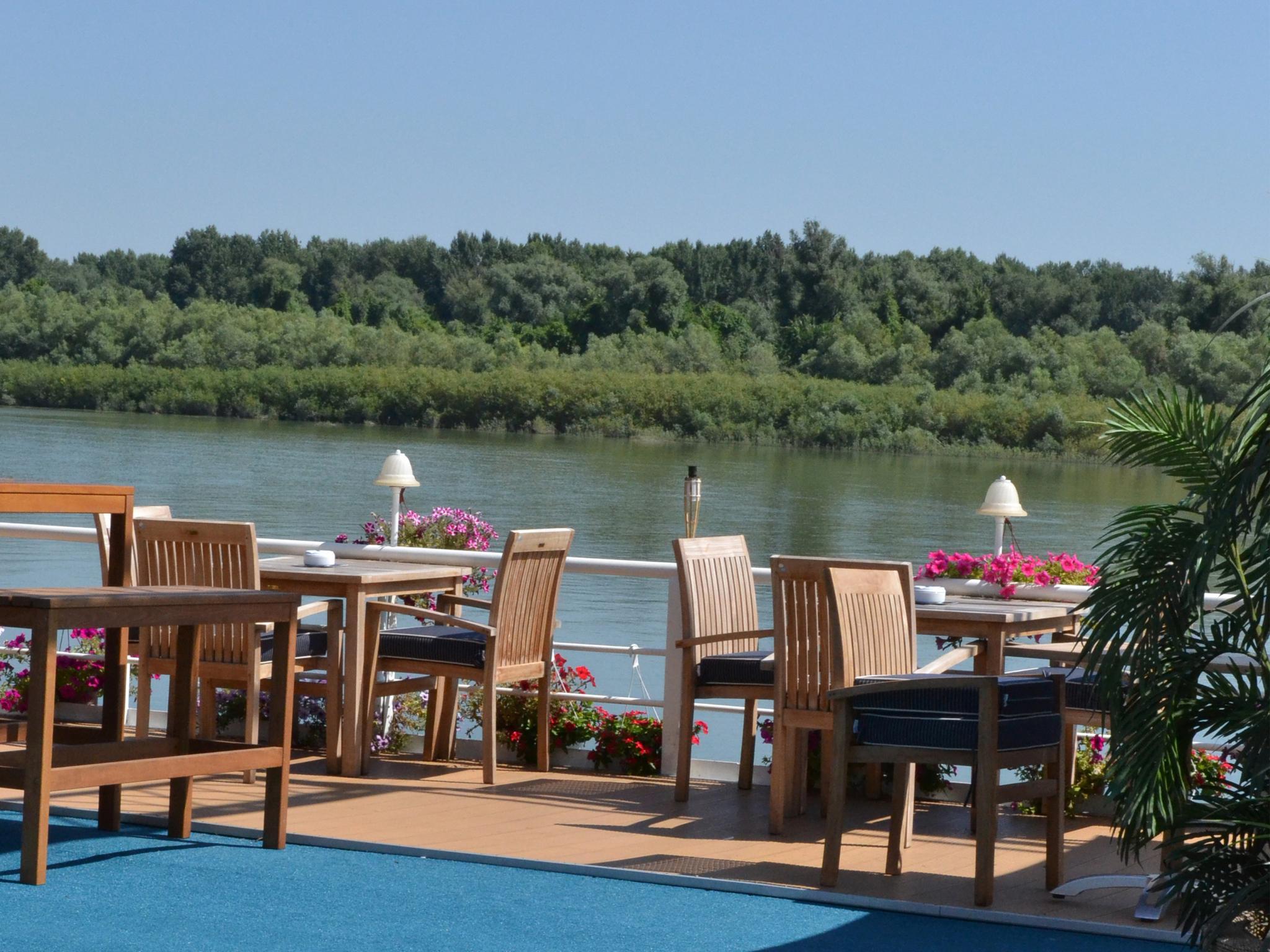 Compass River City Botel Βελιγράδι Εξωτερικό φωτογραφία