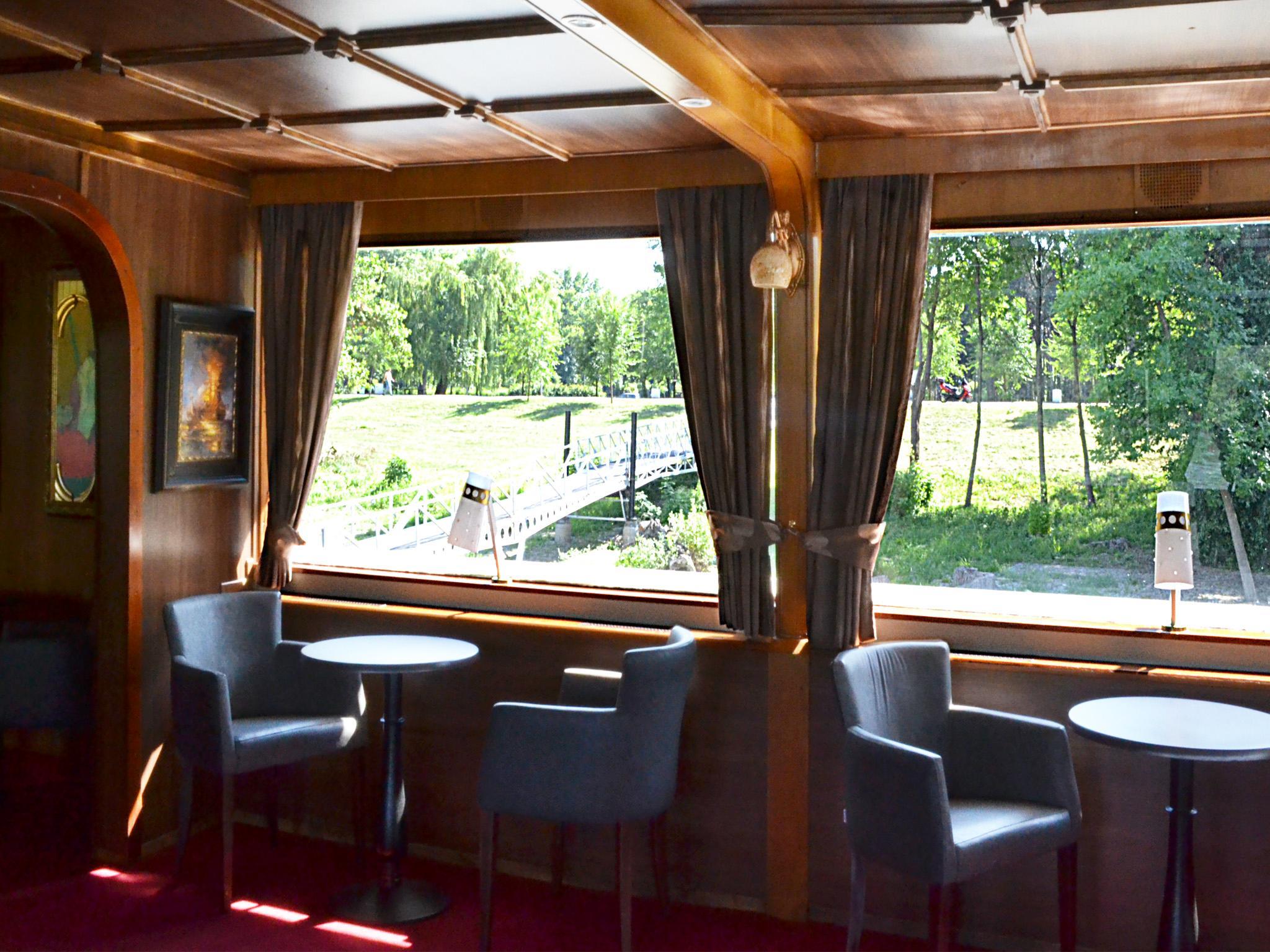 Compass River City Botel Βελιγράδι Εξωτερικό φωτογραφία