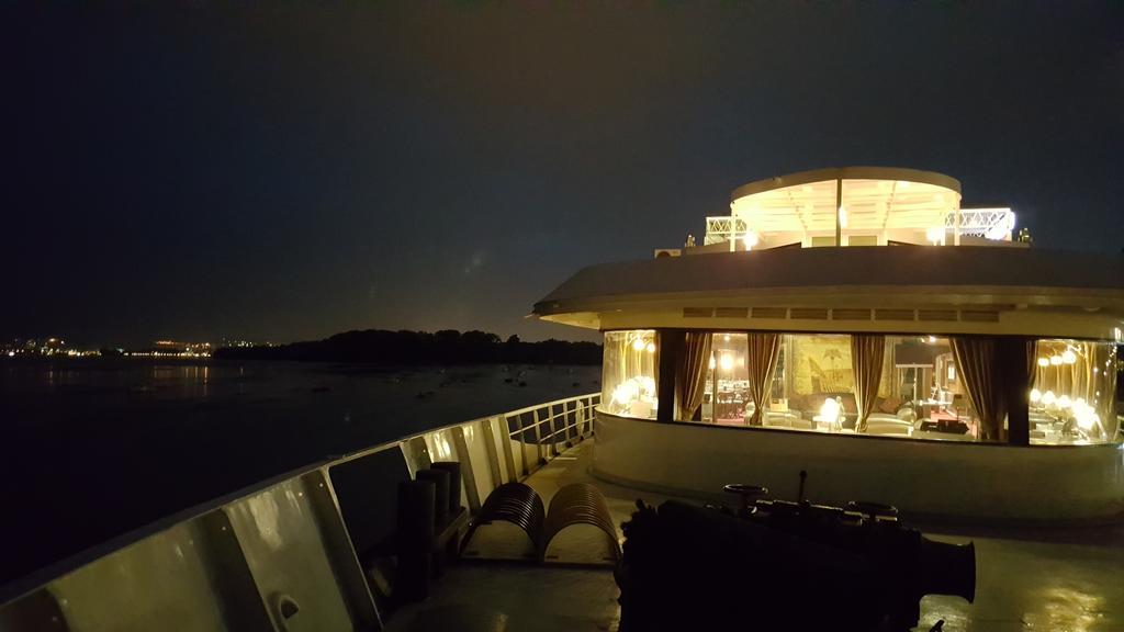 Compass River City Botel Βελιγράδι Εξωτερικό φωτογραφία