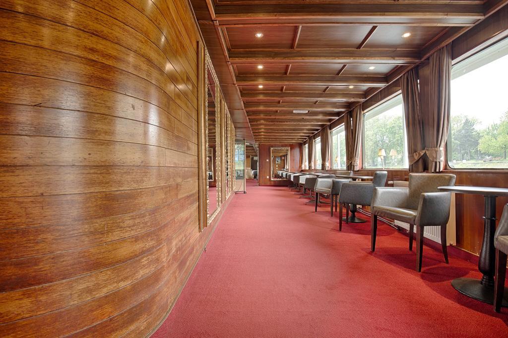 Compass River City Botel Βελιγράδι Εξωτερικό φωτογραφία